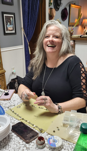Elizabeth_beads_class_November