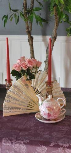 teapot centerpiece